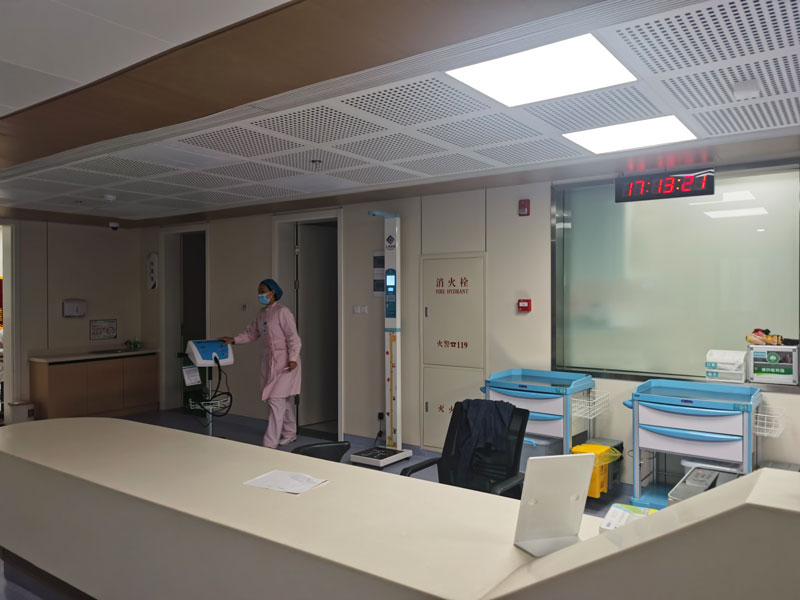 適用多場景的兒童智能身高體重秤.jpg 適用多場景的兒童智能身高體重秤.jpg