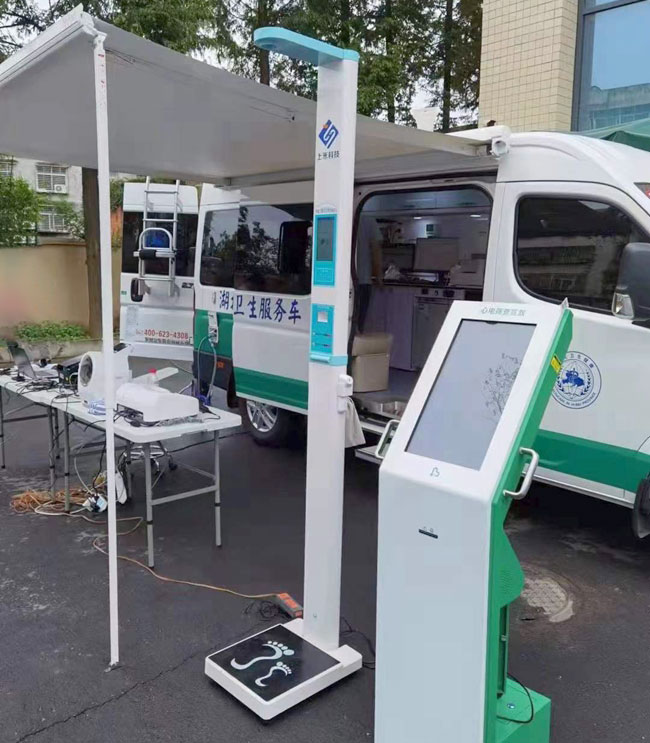 移動醫療衛生服務車使用現場.jpg 移動醫療衛生服務車使用現場.jpg