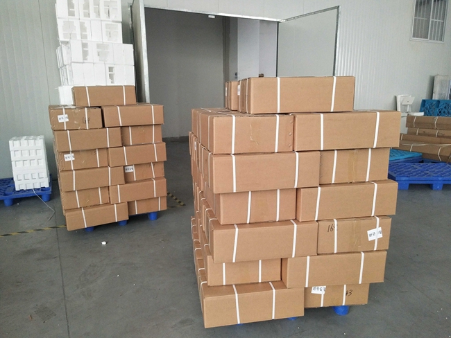 20臺智能醫用身高體重秤打包發貨中 20臺智能醫用身高體重秤打包發貨中