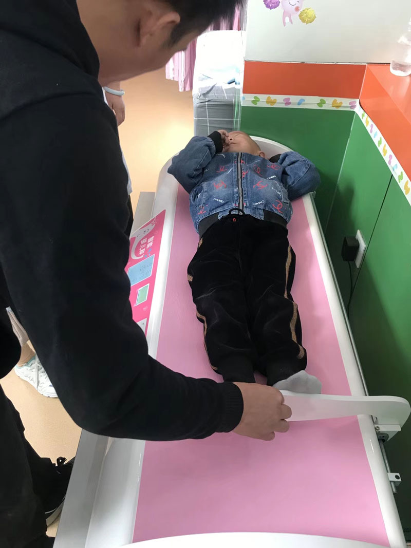 上禾醫(yī)用嬰兒體重秤應用現(xiàn)場 上禾醫(yī)用嬰兒體重秤應用現(xiàn)場