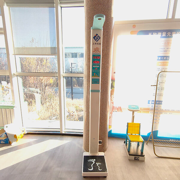 2018年的電子身高體重秤現穩定工作中