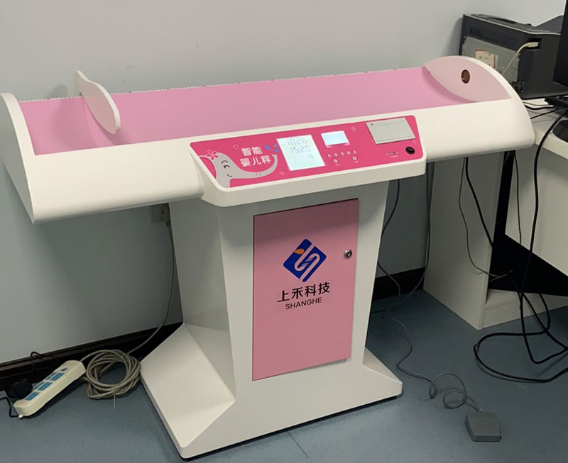 建某婦幼保健院中的超聲波嬰幼兒測量儀 建某婦幼保健院中的超聲波嬰幼兒測量儀