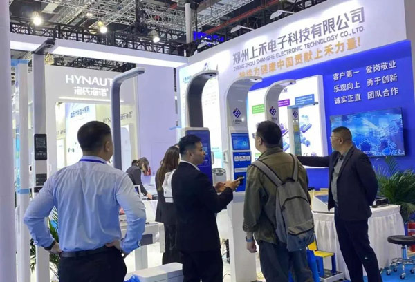 客戶體驗了解上禾身高體重秤