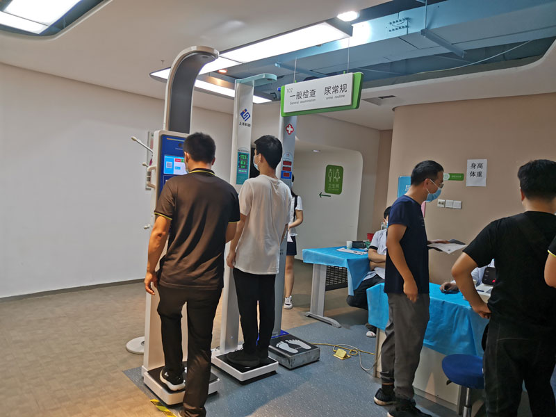 超聲波身高體重測量儀應用實拍